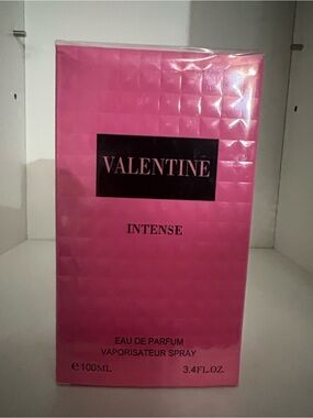 Valentine Intense Eau de Parfum - Pink Packaging